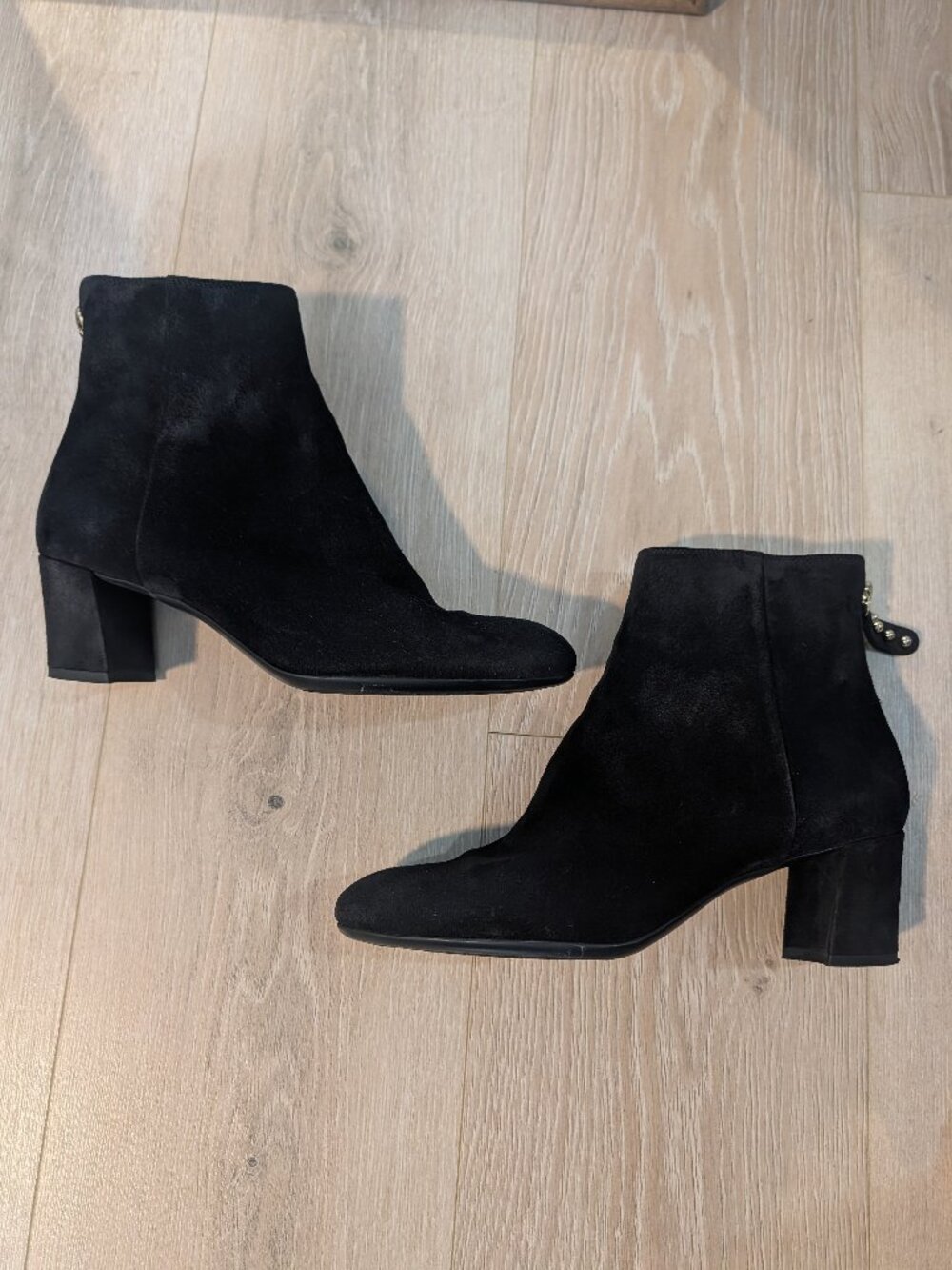 AGL Black Suede Bootie 39.5